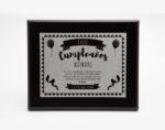 Diseño de placa conmemorativa para aniversarios y cumpleaños